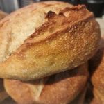 Perché il pane diventa raffermo in un giorno: i segreti della corretta conservazione dei prodotti da forno perche-il-pane-diventa-raffermo-in-un-giorno-i-segreti.jpg